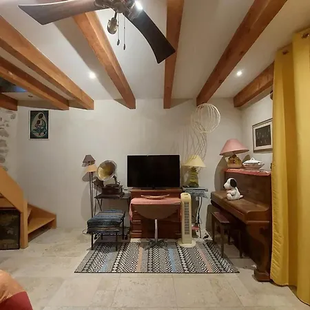 Confortable A De 50 M² Roujan