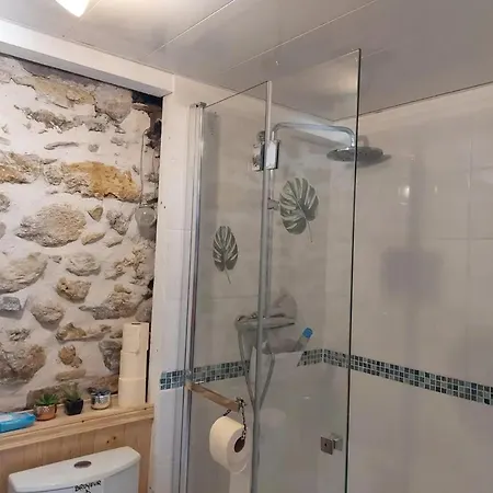 Appartement Confortable A De 50 M² Roujan