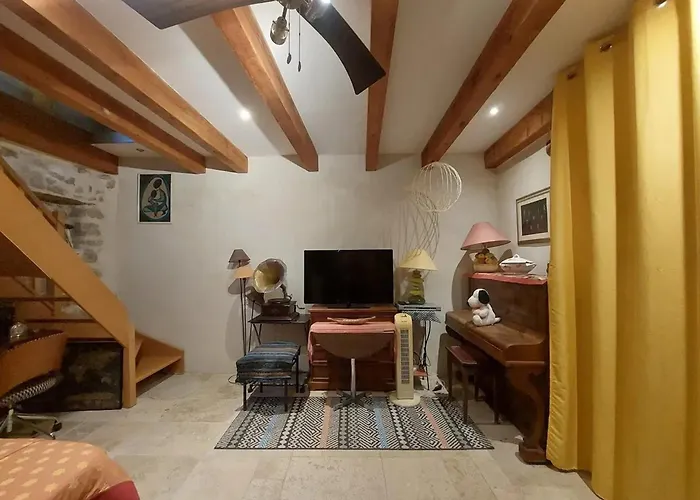 Appartement Confortable A Roujan De 50 M² Roujan